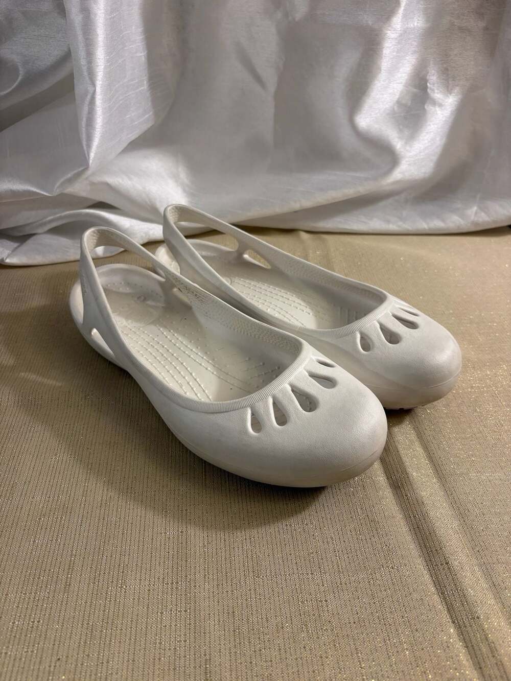 Crocs Kadee Slingback Flats Size 9 White EVA Shoes